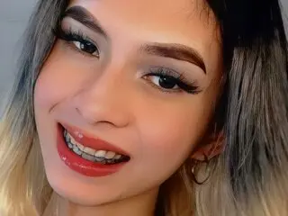 AlexandraMarrie nude live shows