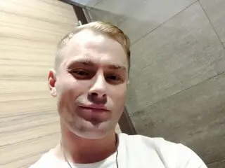 AlexxanderSmith online toy pics