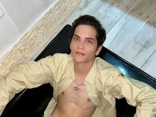 AndyBotler online webcam jasmin