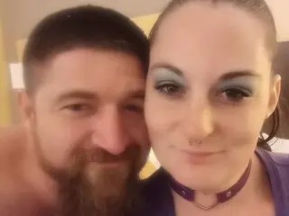 AngelaandRon real webcam lj