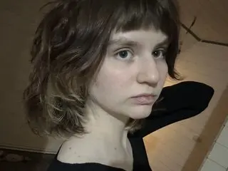 AnnaButercup show xxx ass