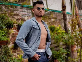 AresBouchard hd camshow live