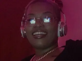 ArieJ live nude hd