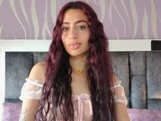 CaitlynRayn private camshow webcam