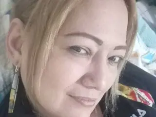 ClauPhillips ass pics toy