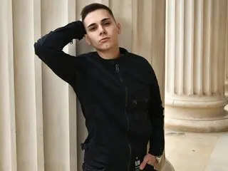 DelvinKevin show online hd
