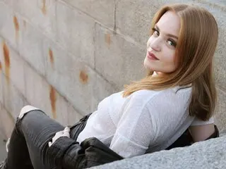 EmilyLil nude jasmin free