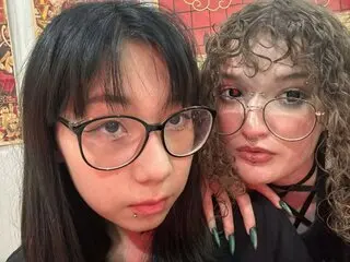 EmmaAndLiney lj cam pictures