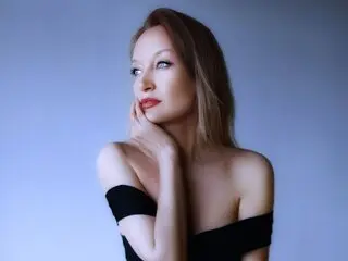 EmmaGrem ass cam real