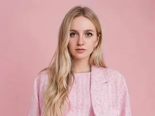 GillianGrandy webcam nude webcam