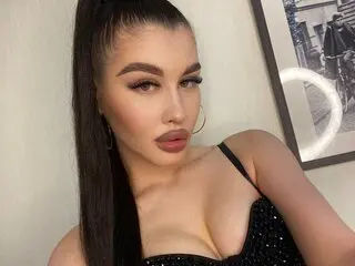 HedBella cam shows live