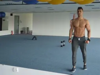 HotManNicky shows show real