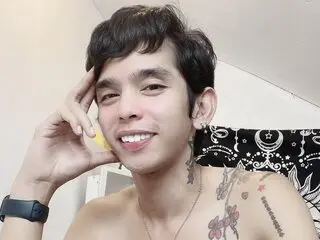 HughesBrix real anal live