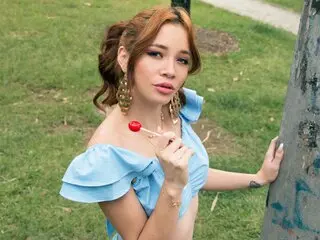 JulieFreckles jasmin nude pics