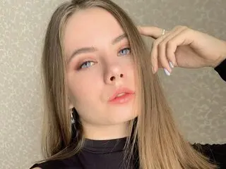 KrisVic jasmine show real