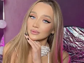 LexyMi recorded private pictures