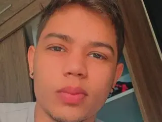 LoganJones ass shows webcam