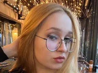MarkGrattelo livesex cam livesex