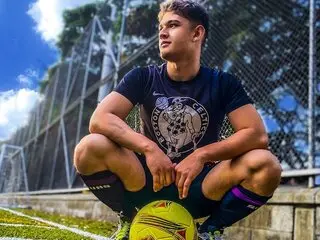 MateusSummer shows anal video
