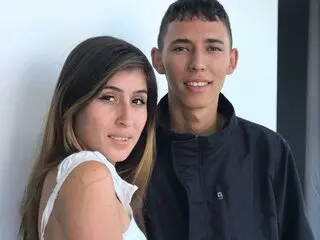 RoxyAndTeylor live hd cam