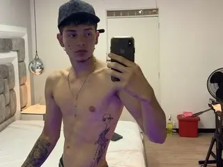 RyanMillerr live webcam webcam