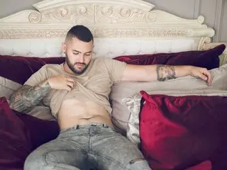 SimmonBeck video camshow toy