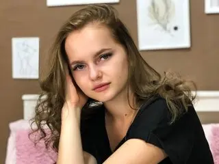 SusanFrye jasmin cam livejasmine