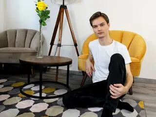 TylerMackay toy jasminlive webcam