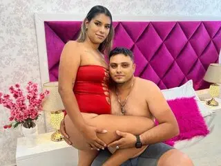 VioletAndMax shows nude pics